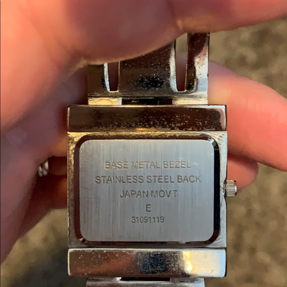 Watch - Picture 4 of 5